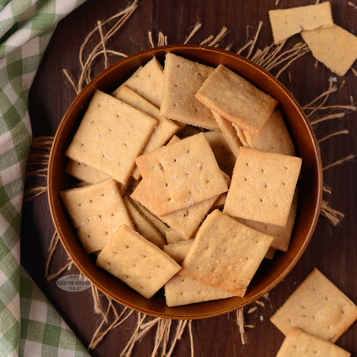 Crackers made with whole wheat flour.