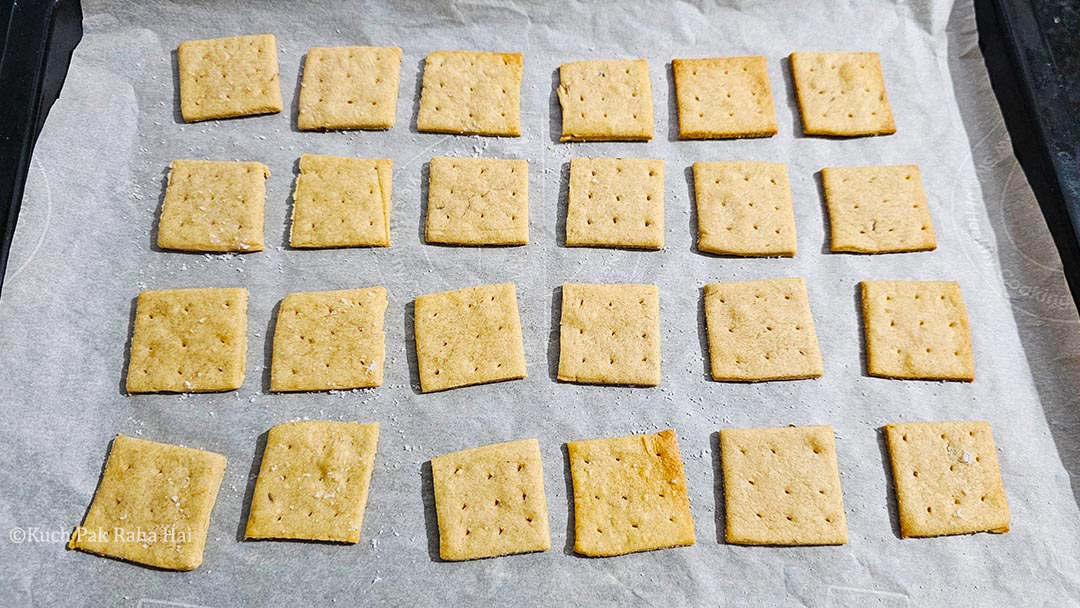 Wheat crackers cooling down on baking tray.