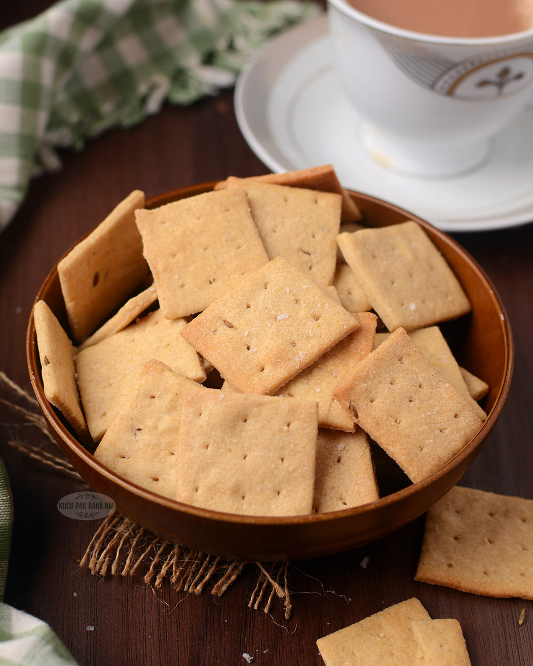 Wheat crackers served with tea.